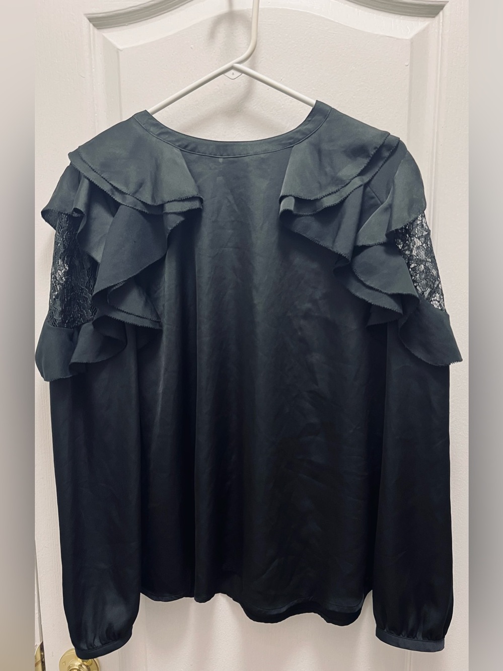 Worthington Crewneck Top